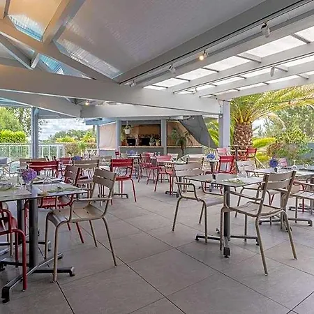 Abor Hotel, De Marsan Hotel